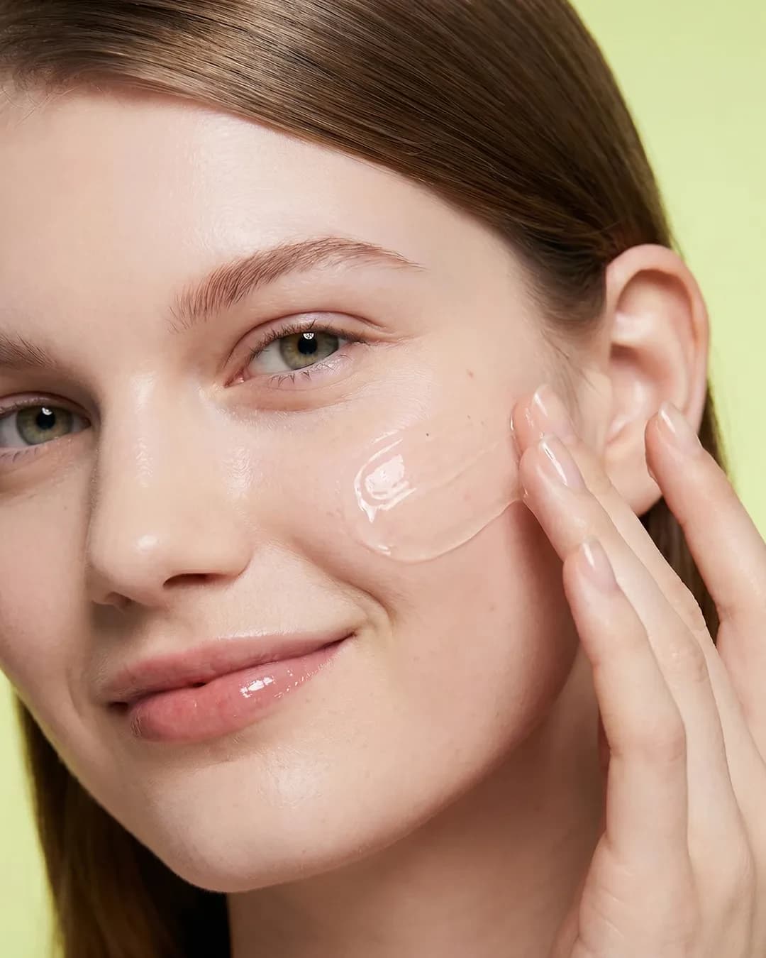 Low-pH Clarifying Cica Gel Cleanser view 2
